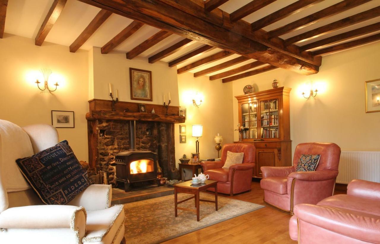 Le Rocher B&B Yvrandes Buitenkant foto