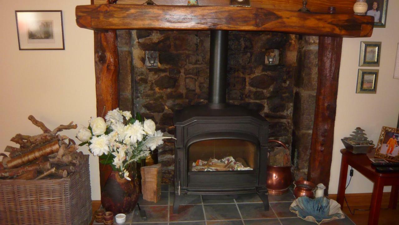Le Rocher B&B Yvrandes Buitenkant foto